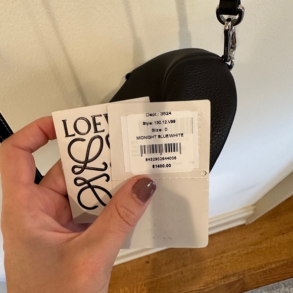 Loewe Leather Whale Bag - Picture 6 of 8